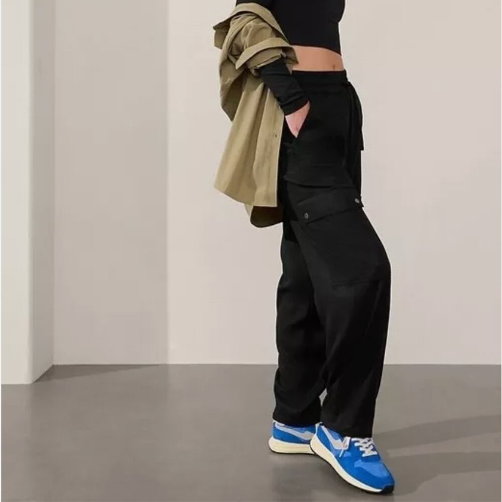 Athleta Celestial High Rise Utility Pant